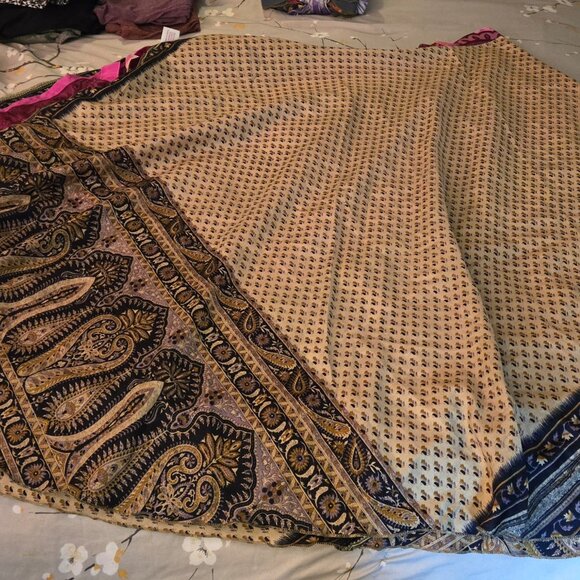 Silk Sari wrap skirt - Picture 3 of 4